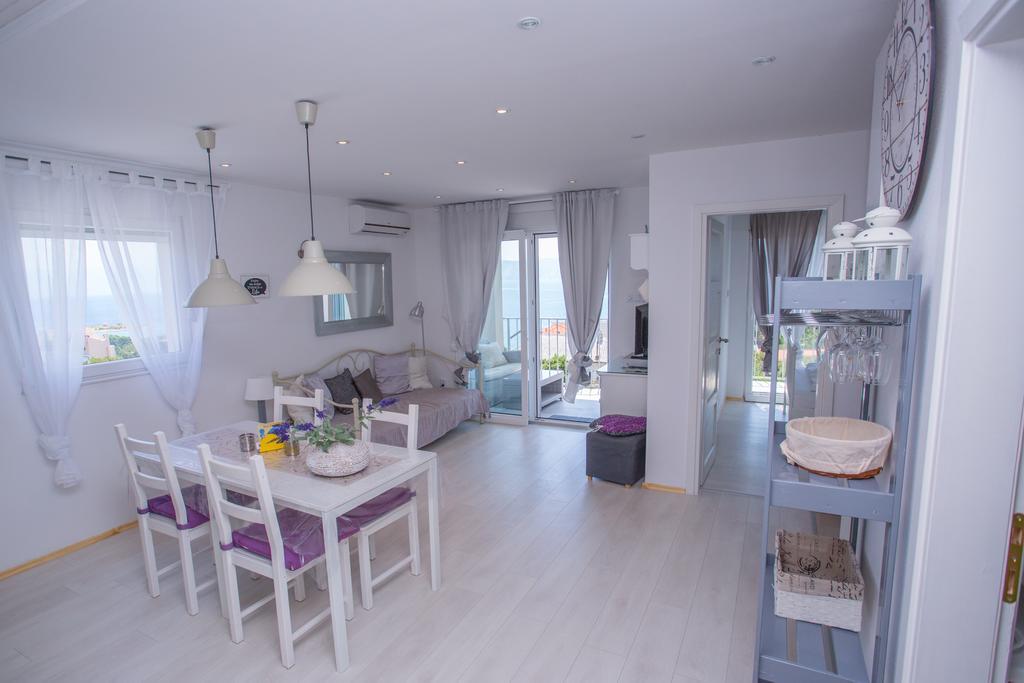 Apartments Lavarin Novi Vinodolski Extérieur photo