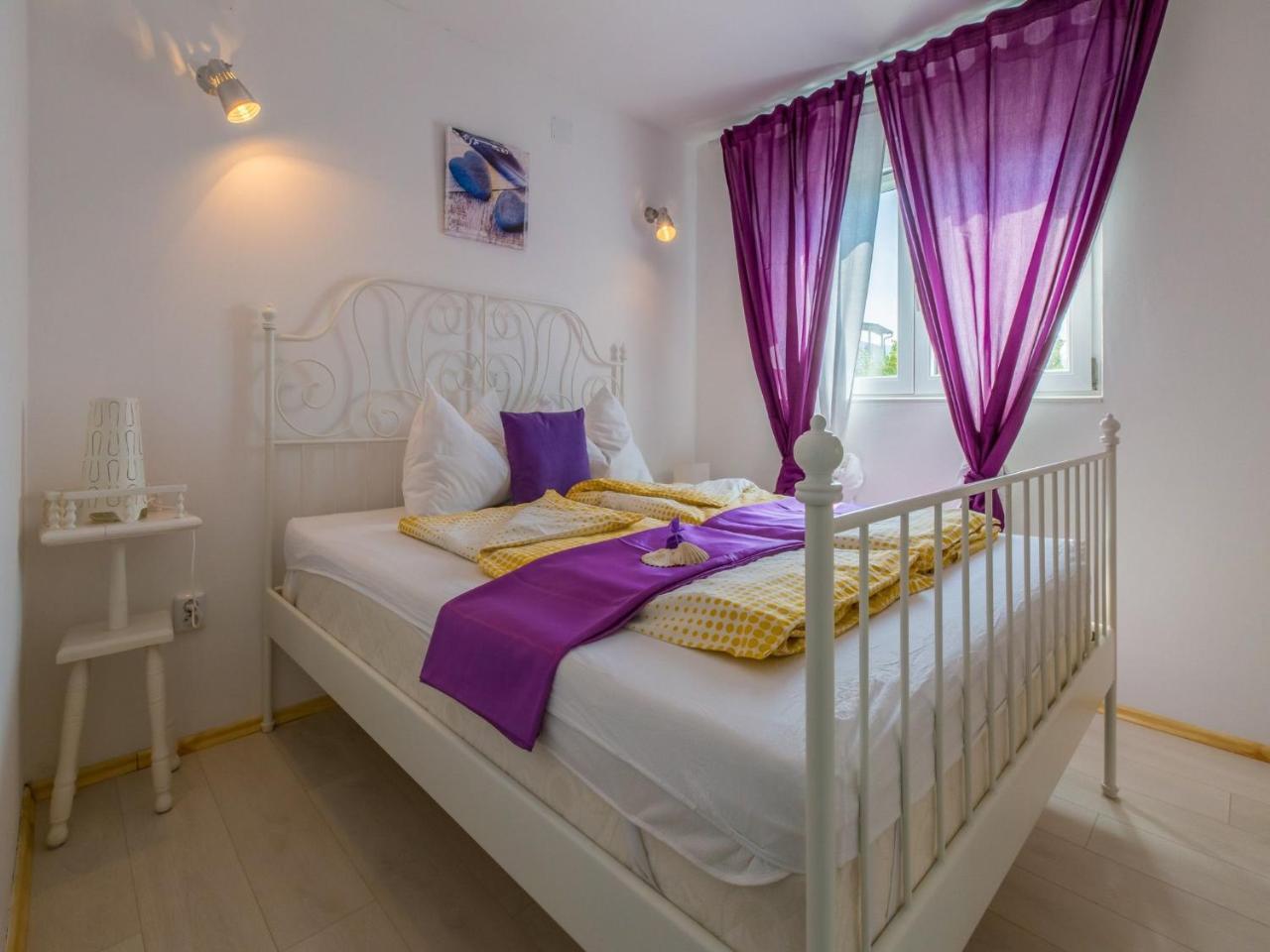Apartments Lavarin Novi Vinodolski Extérieur photo