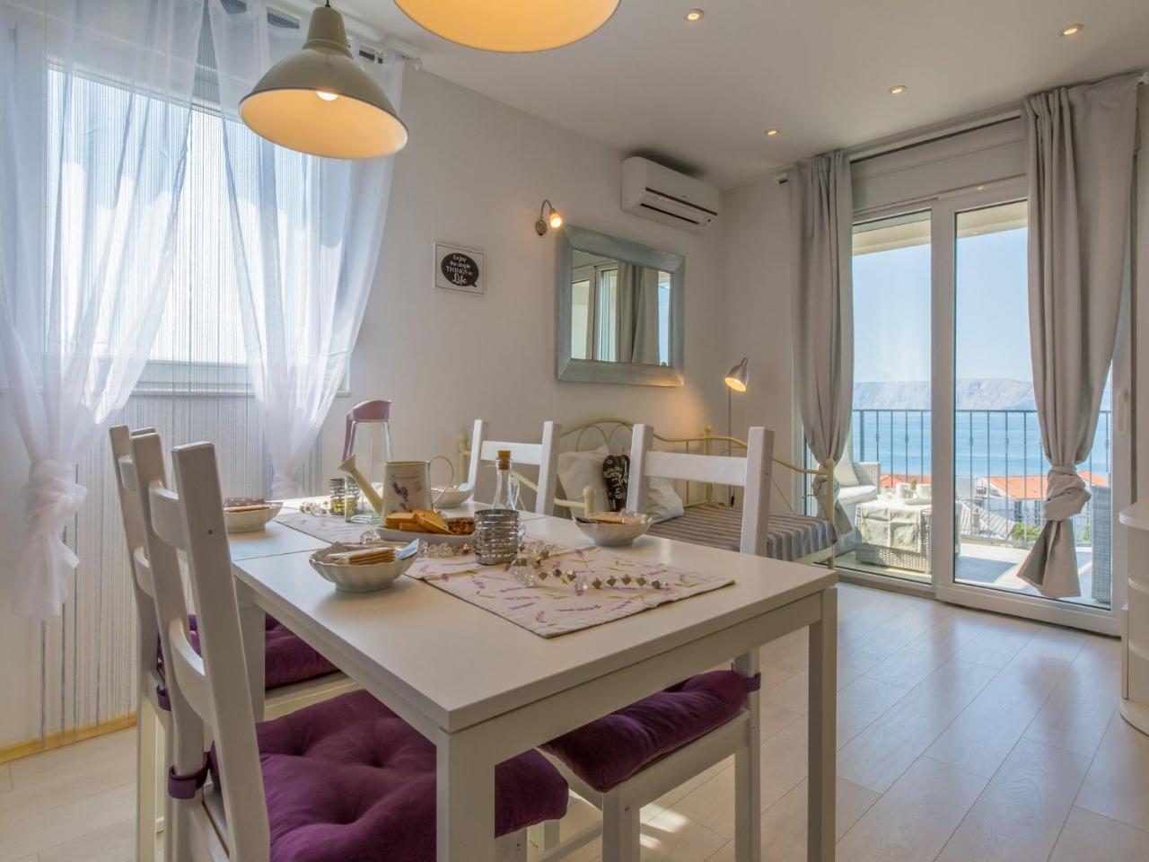 Apartments Lavarin Novi Vinodolski Extérieur photo