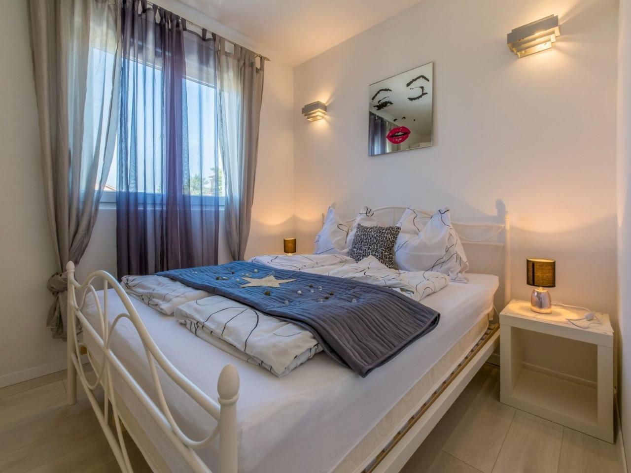 Apartments Lavarin Novi Vinodolski Extérieur photo