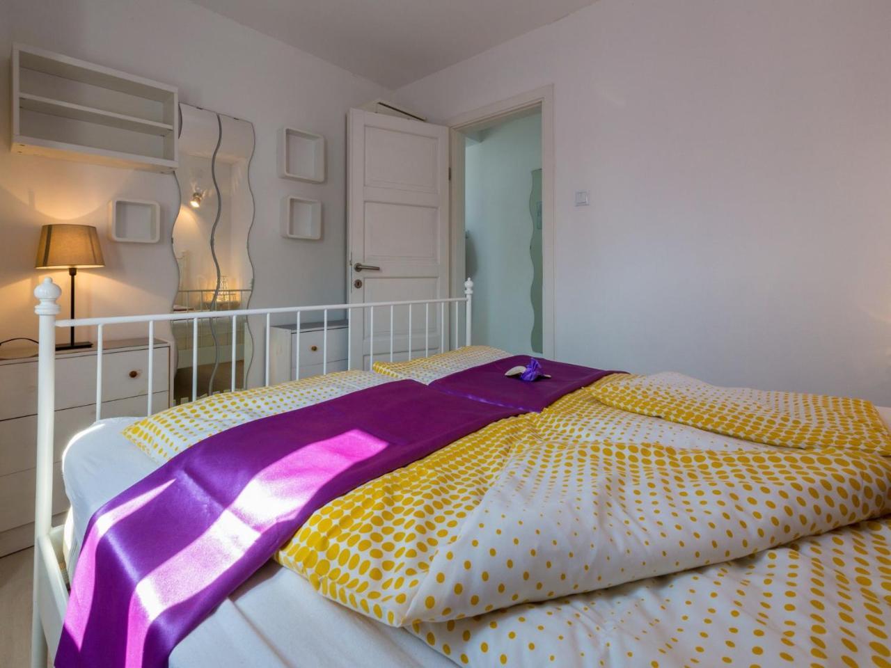Apartments Lavarin Novi Vinodolski Extérieur photo